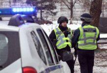 У Харкові біля входу в будівлю поліції здетонував невідомий пристрій