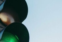 Нові стандарти світлофорів в Україні: деталі змін та очікувані результати
