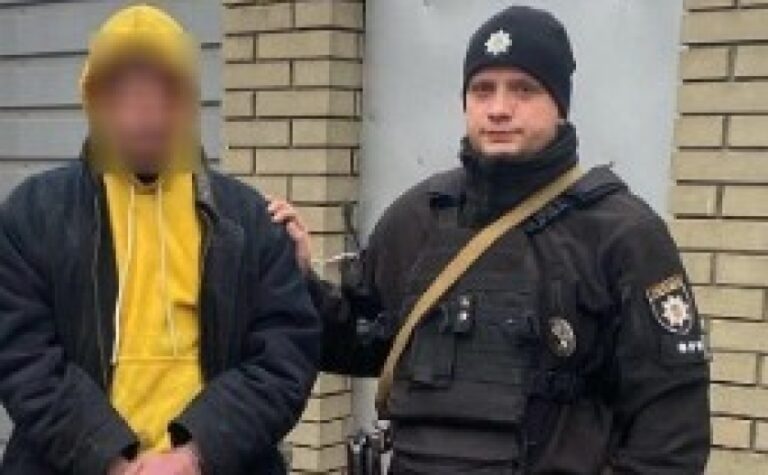 Побив до смерті: працівники кримінальної поліції Дніпра затримали 25-річного підозрюваного у вбивстві