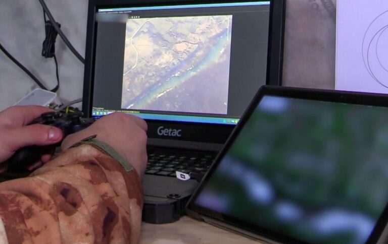 “Азов” відбив масований штурм росіян. Ворог атакував навіть на самокатах