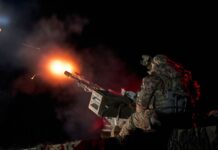 У Києві чути звуки вибухів, працює ППО