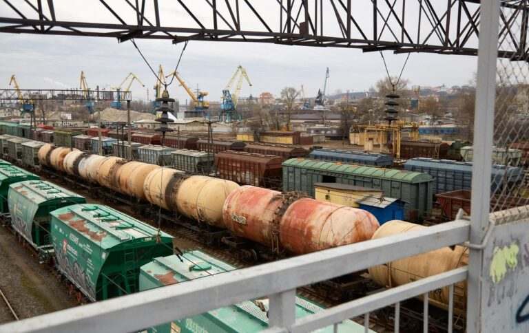 Підвищення тарифу на вантажні перевезення – шлях до обвалу у ключових галузях, – експерт