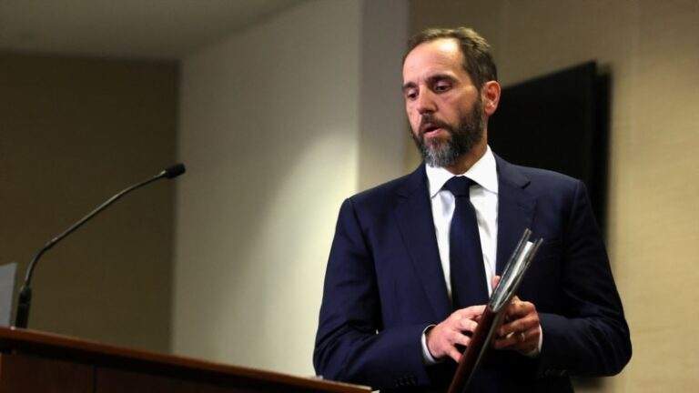 CША: спецпрокурор у справах Трампа подав у відставку