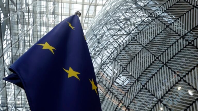 Євросоюз призупинив безвіз для грузинських посадовців і дипломатів