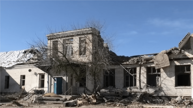 Голова Дніпропетровської облради закликав жителів прифронтових громад «чітко оцінити ризики»