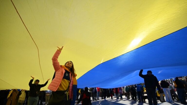 Українську мову рідною назвали 78% респондентів – опитування