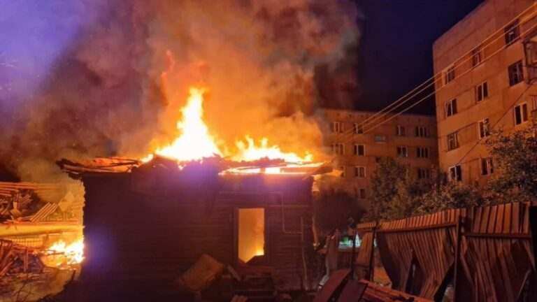 Війська РФ атакували Семенівку на Чернігівщині, постраждало девʼятеро людей – Чаус