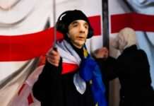 Грузія: у Тбілісі активісти вийшли на протести у масках із зображенням Іванішвілі, є затримані