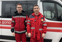 Кома та множинні перелами: у Дніпрі жінка випала з 10-го поверху