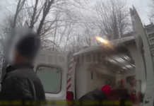 Коли кожна хвилина важлива: патрульні Запоріжжя допомогли чоловіку у критичному стані