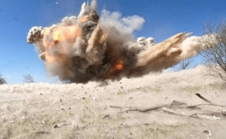 Сьогодні у чотирьох районах Кривого Рогу лунатимуть вибухи: деталі