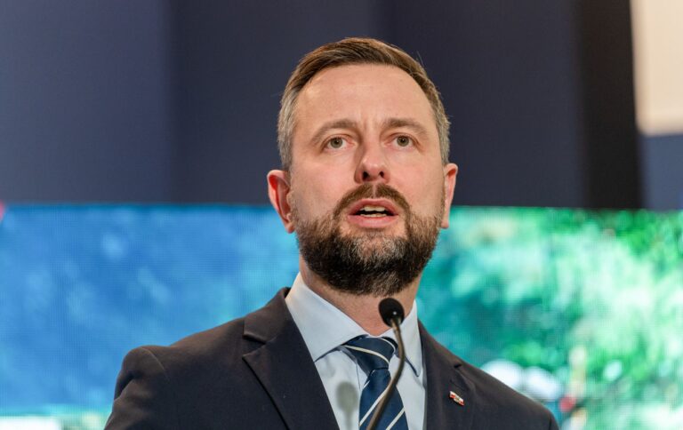 Країни НАТО зможуть витрачати на оборону до 5% ВВП лише через 10 років, – Польща