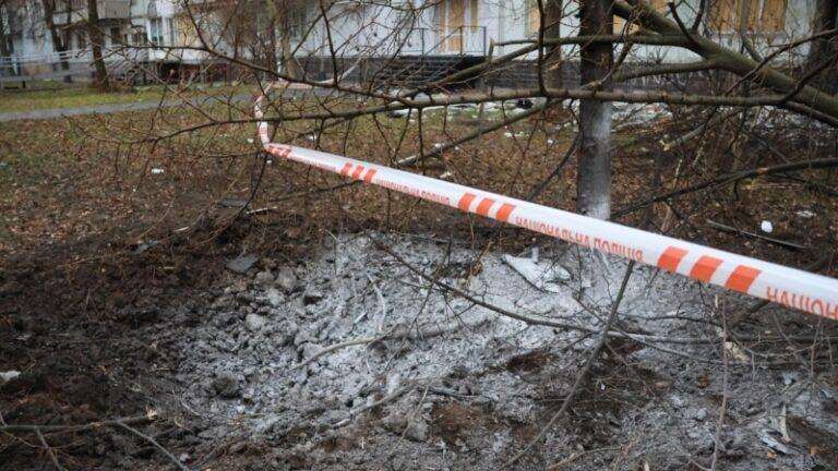 Запоріжжя в новорічну ніч обстрілюють сили РФ, пролунали вибухи
