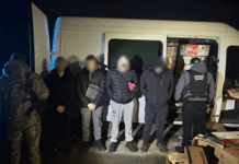 На кордоні з Молдовою затримали втікача у супроводі трьох переправників: деталі