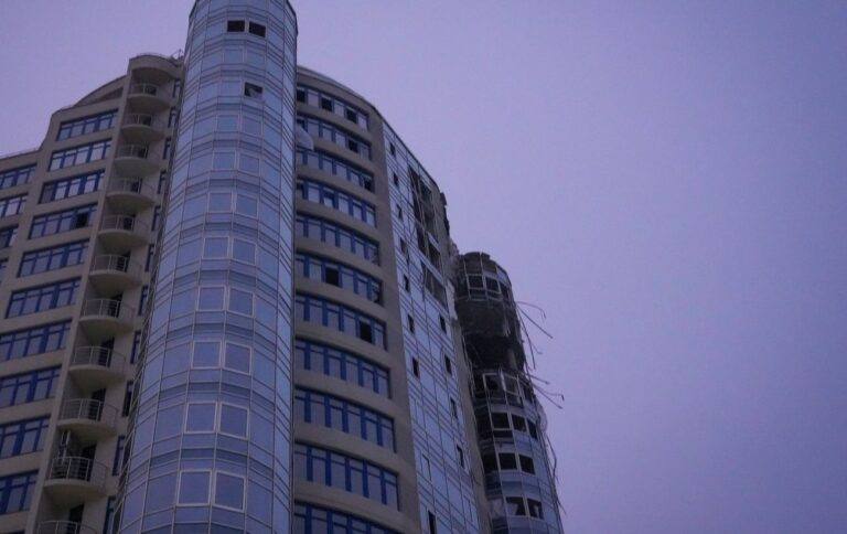 Умань без світла, пожежі у Харкові, а в Одесі пошкоджений ЖК: все про наслідки нічної атаки