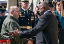 Умєров зустрівся з Остіном на зустрічі «Рамштайну»