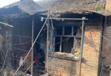 У Нікополі через російський обстріл загинула 54-річна жінка – влада