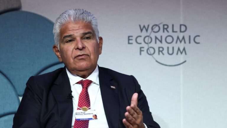 Президент Панами каже, що з США не буде переговорів про право власності на канал