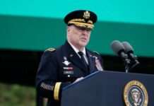 США: глава Пентагону відкликає допуск та охорону генерала Міллі, який критикує Трампа