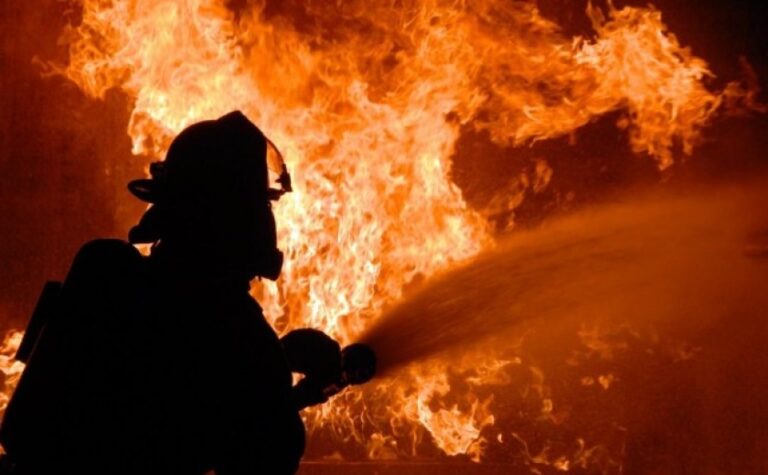 У Запоріжжі на пожежі у будинку загинув 54-річний власник оселі