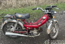 Поліцейські Криворіжжя затримали 17-річного хлопця за незаконне заволодіння мототранспортом