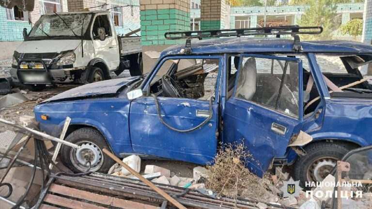 На Харківщині через обстріли сил РФ пошкоджена лікарня і автомобіль «швидкої» – прокуратура