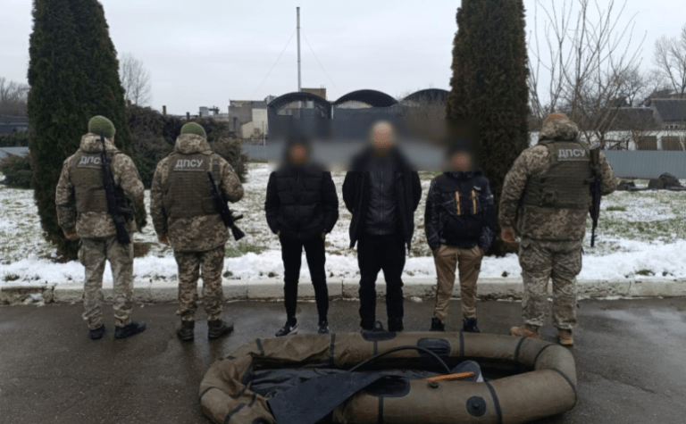 Ухилянт з Київщини заплатив 8500$ 14-річним юнакам, щоб ті переправили його через Тису