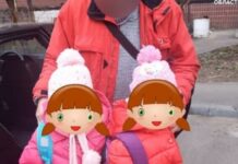 Гуляли набережною без нагляду дорослих: у Дніпрі патрульні допомогли повернути додому 6-річних близнючок