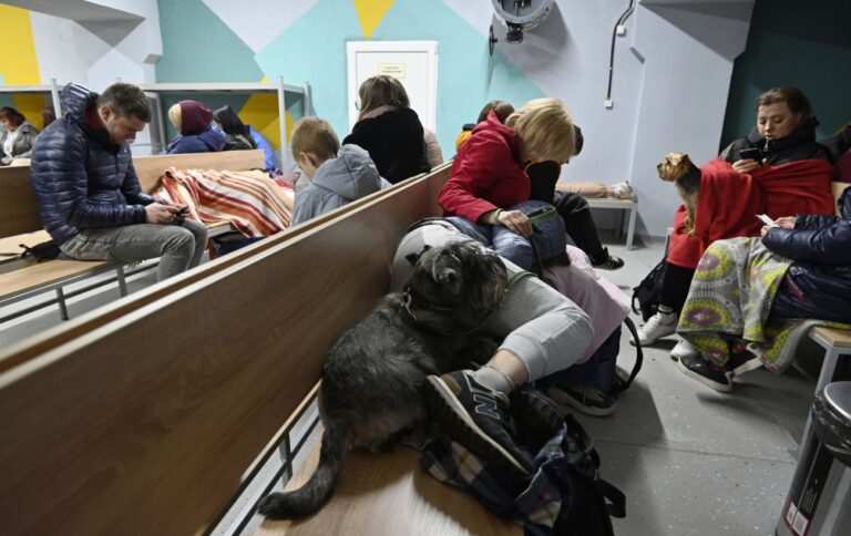 У Києві чути вибухи: Росія атакує столицю дронами