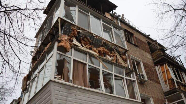 ДСНС: у Запоріжжі триває пошук ще однієї людини після удару РФ 18 січня