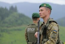 Прикордонники ліквідували понад 30 окупантів і вразили склади та бліндажі ворога (відео)