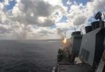 Військові США показали відео, як запускали “Томагавки” по цілях у Ємені 31 грудня