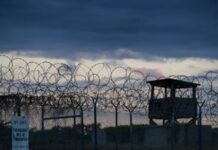 Трамп заявив про план утримання тисяч нелегальних мігрантів у Гуантанамо