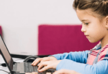 Як розважити дитину за допомогою штучного інтелекту: лайфхаки для батьків