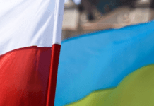 Війна і розкіш: міністр оборони Польщі розповів, що дратує його громадян в українських біженцях