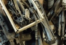 Поліцейські Дніпропетровщини перекрили канал збуту вогнепальної зброї військового зразка