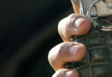 Кинули гранату в житловий будинок: на Дніпропетровщині затримали двох юнаків