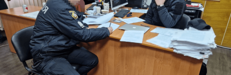 Допомагали “вирішити питання” з іспитами: на Дніпропетровщині викрили посадовців сервісних центрів МВС і правоохоронців