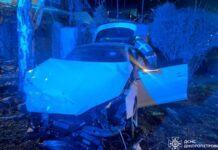 У Дніпрі рятувальники деблокували двох жінок з понівеченого внаслідок ДТП автомобіля