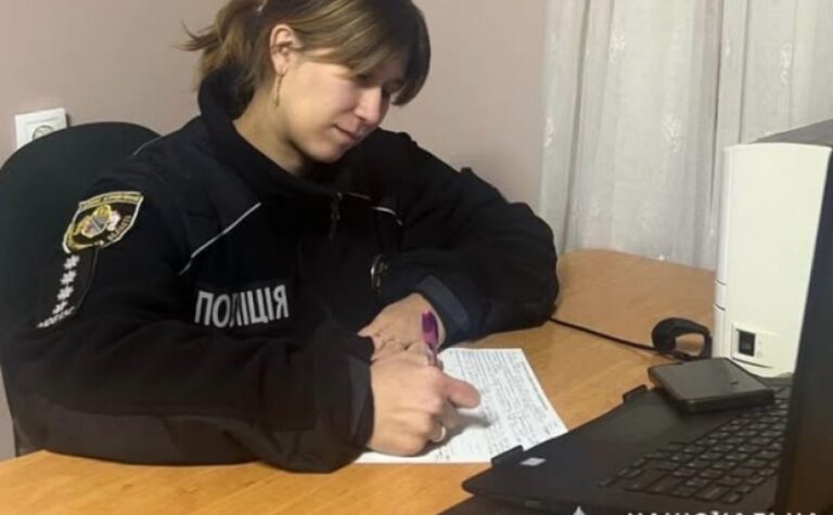 Ювенальні поліцейські Дніпра встановили неповнолітніх, які вчинили хуліганські дії в Індустріальному районі міста