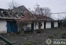 Внаслідок ворожих ударів на Дніпропетровщині постраждали чотири людини: поліція задокументувала чергові злочини росіян