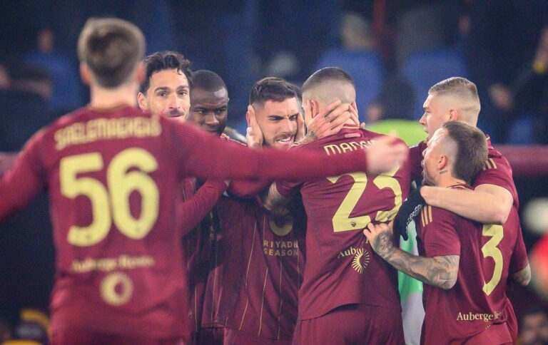 Довбик розпочав дві гольові атаки: “Рома” знищила “Лаціо” в римському протистоянні