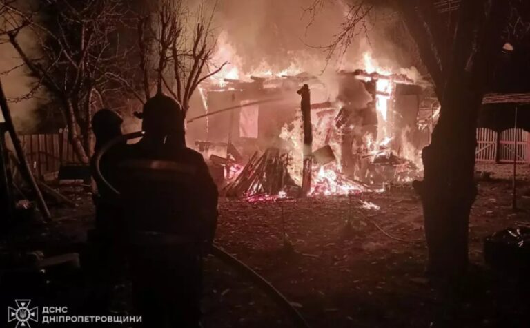 У Павлоградському районі надзвичайники ліквідували займання дачного будинку