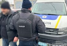 За побиття чоловіка та жінки поліцейські Дніпра повідомили про підозру місцевому мешканцю