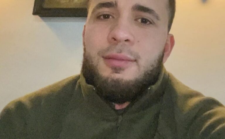 «Запакувати в коробку та відправити на росію»: військовослужбовець ЗСУ Руслан Краснов щодо додаткових податків на відправлення з-за кордону