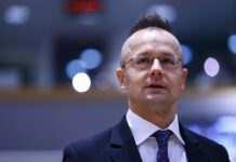 Польща не запросила посла Угорщини на передачу повноважень у ЄС: з’явилася реакція Сіярто