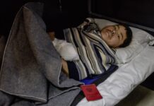 Поромом та потягом: полонений солдат КНДР розповів, як РФ доставляла їх на війну проти України