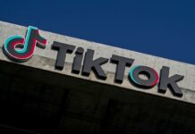 Китай обговорює продаж Маску американського підрозділу TikTok, – Bloomberg