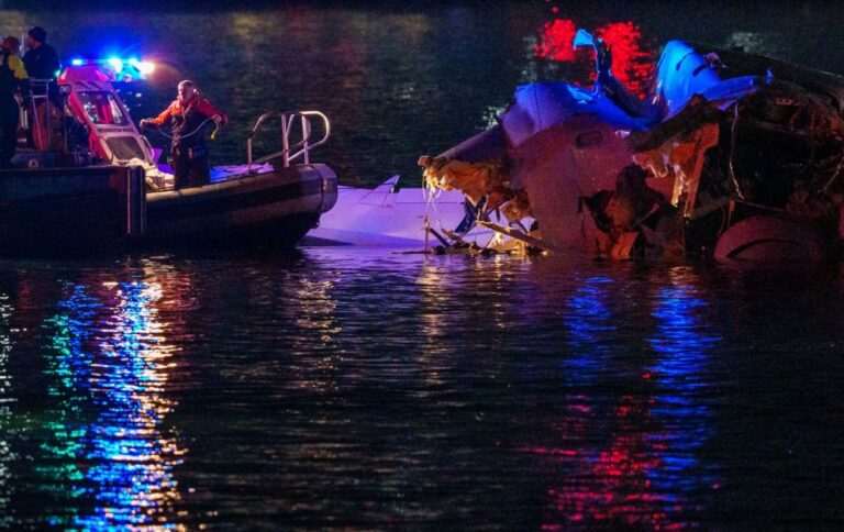 Авіакатастрофа біля Вашингтона: з річки Потомак дістали вже понад 40 тіл, – CNN