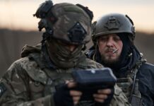 Бійці Сил спецоперацій показали кадри взяття в полон військового КНДР у Курській області